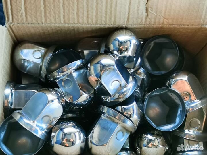 Колпачки на гайки нержавейка грузовики 3, 5,10тонн