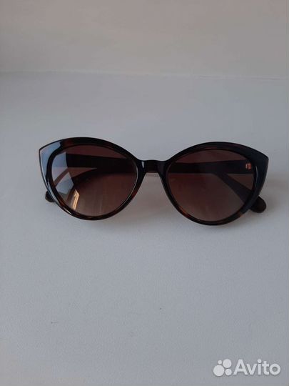 Солнцезащитные очки кошачий глаз