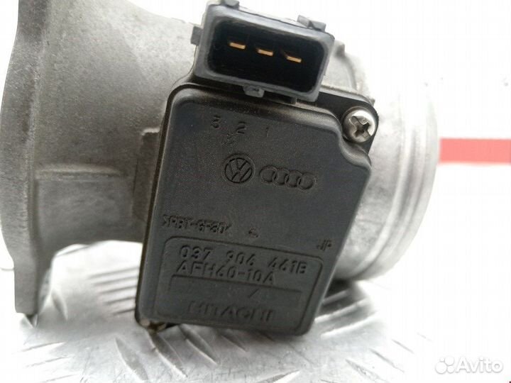 Расходомер воздуха (дмрв) для Audi A4 B5
