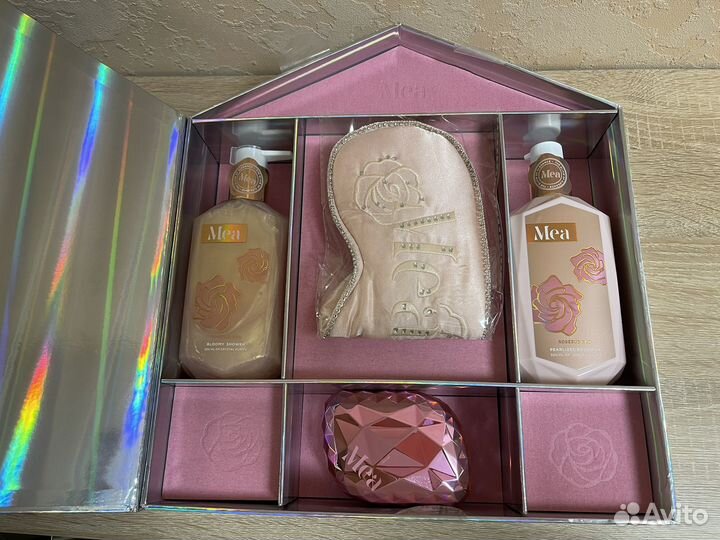 Набор подарочный парфюмерный в подарок