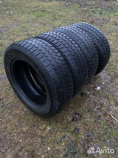 Yokohama F700Z 205/65 R16