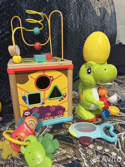 Детские развивающие игрушки для малышей