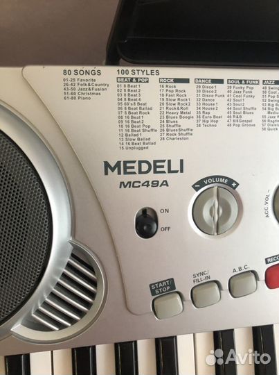 Продаю синтезатор