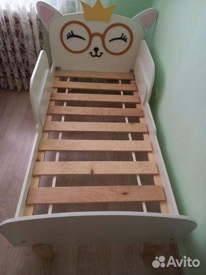 Детская кроватка+матрас+2бортика (все новое)