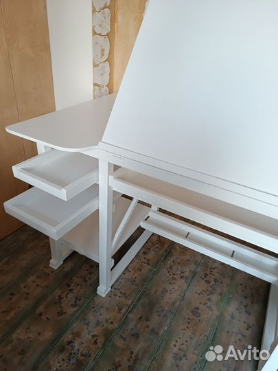 Стол-мольберт 