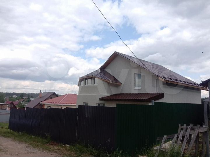 Коттедж 146 м² на участке 8 сот.