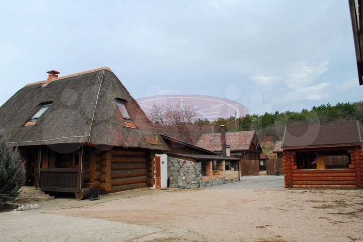 Общепит, 3000 м²