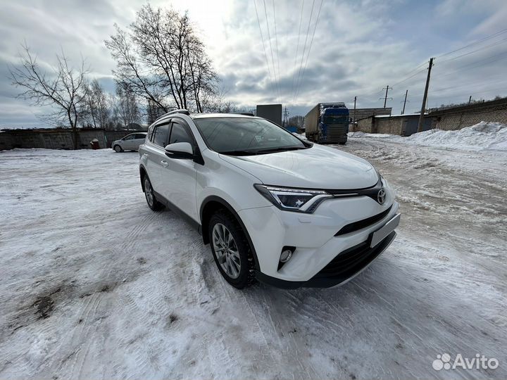 Toyota RAV4, 2017