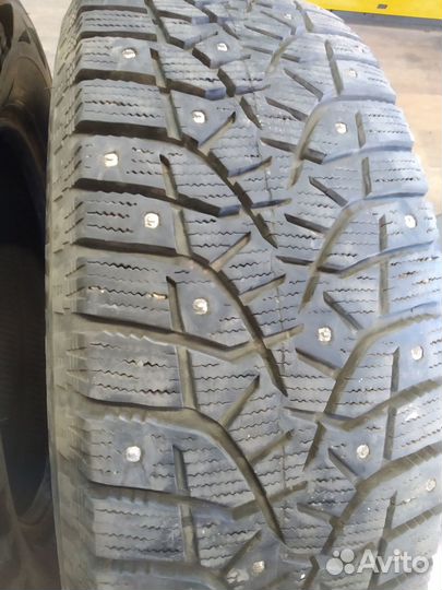 Bridgestone Blizzak Spike-02 205/65 R15 94T