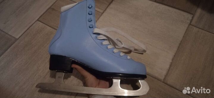 Коньки фигурные 38 размер