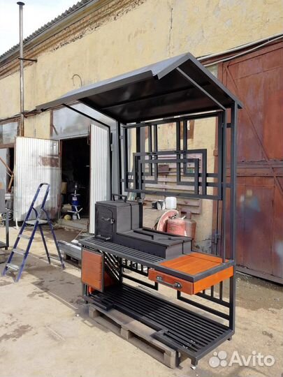 Кованые мангалы с крышей