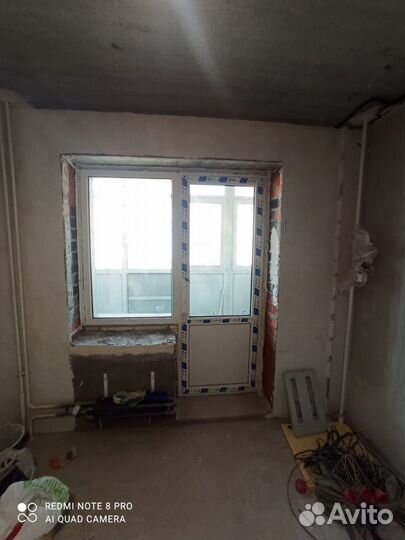 Балконная дверь с окном