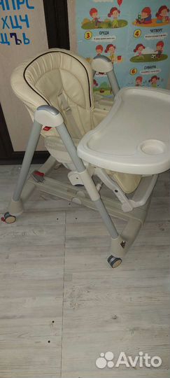 Детский стул для кормления Peg Perego