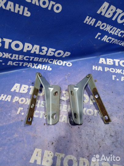 Петля капота Chevrolet Niva внедорожник 2123 2014