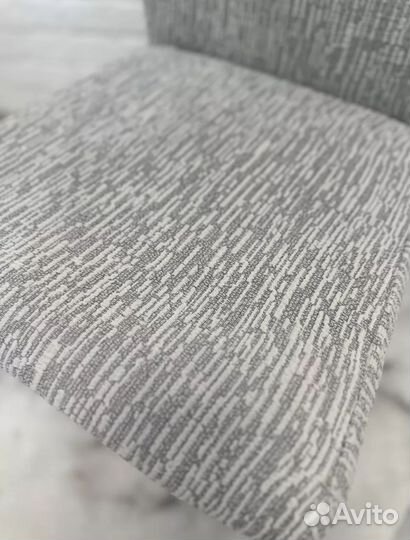 Чехлы на стулья новые