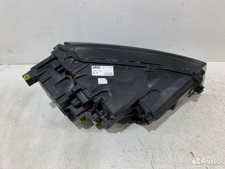 Фара передняя левая Skoda Karoq 1 2017