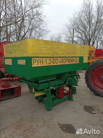 Разбрасыватель удобрений, 2012