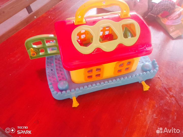 Кубик развивающий