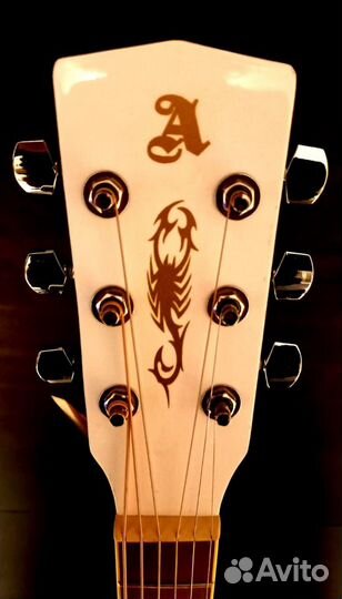 Гитара Эстрадная lwhite gloss /Новая