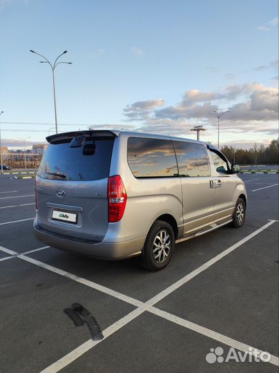 Hyundai Grand Starex 2.5 AT, 2017, 63 000 км
