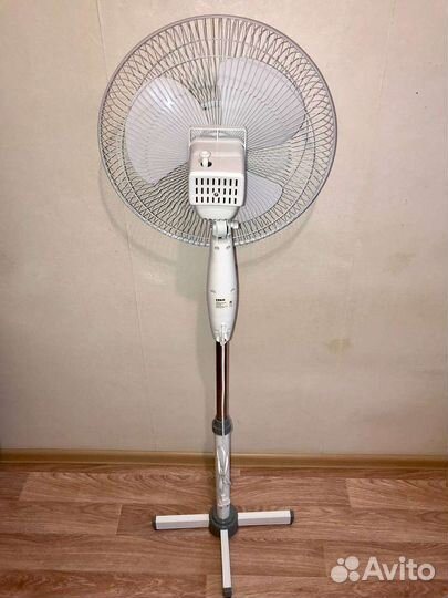 Новый Вентилятор напольный Kubic Breeze