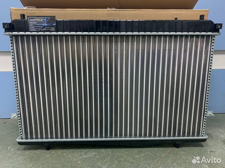 Радиатор охлаждения Лачетти, Нубира МКПП