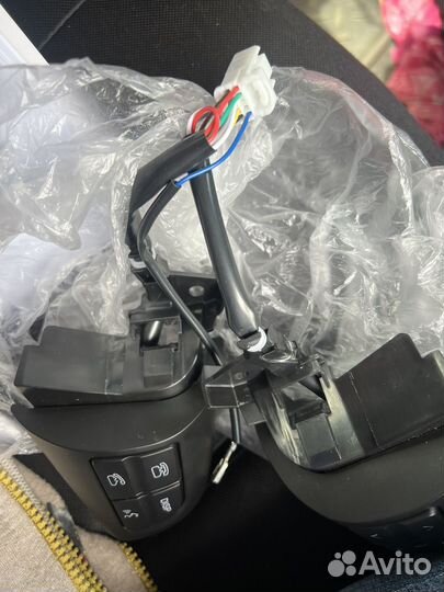 Кнопки на руль toyota corolla 150