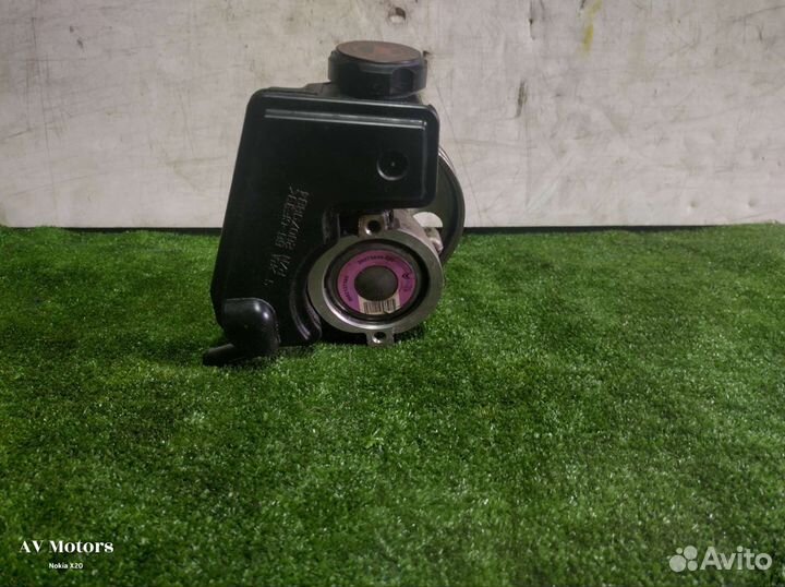 Насос гура Peugeot 206