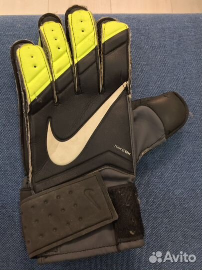 Вратарские перчатки nike