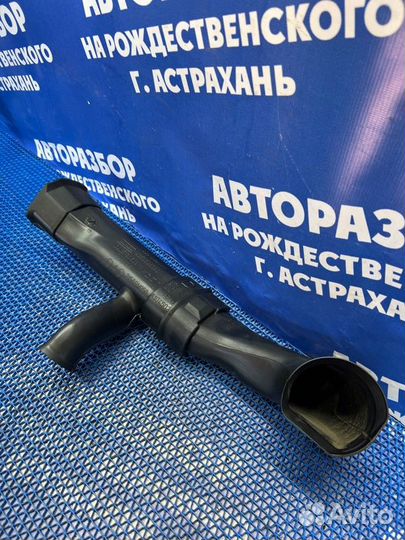 Воздуховод Peugeot 308 хэтчбек EP6C 2012