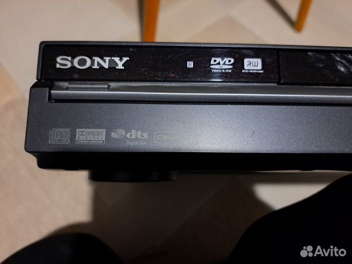 DVD recorder Sony RDR-HX750