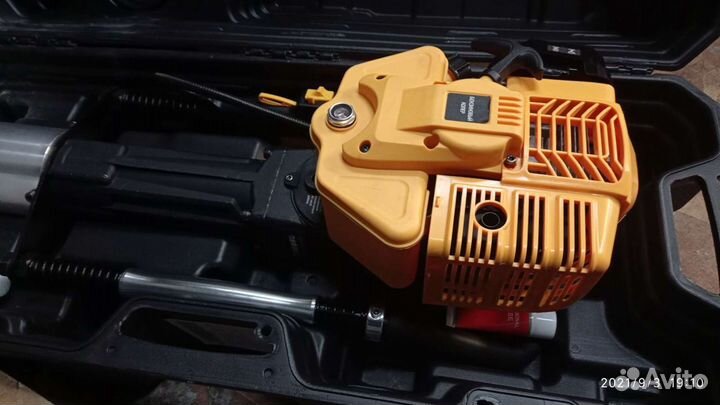 Сваебой (копер бензиновый)