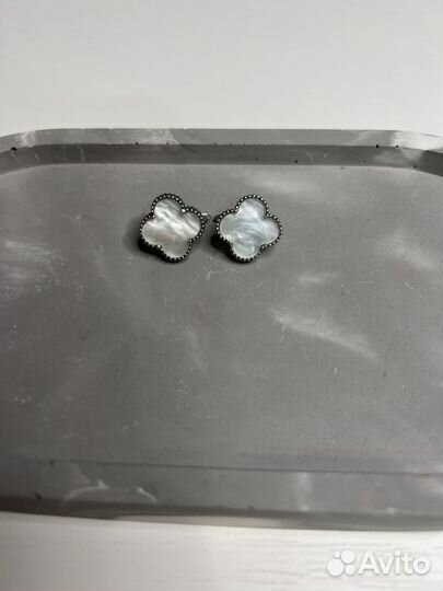 Серьги van cleef