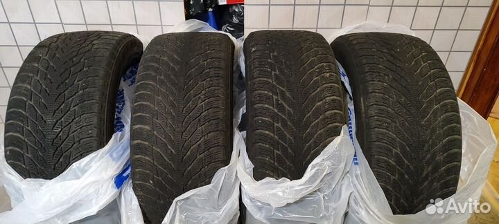 Nokian Tyres Hakkapeliitta R3 245/45 R18