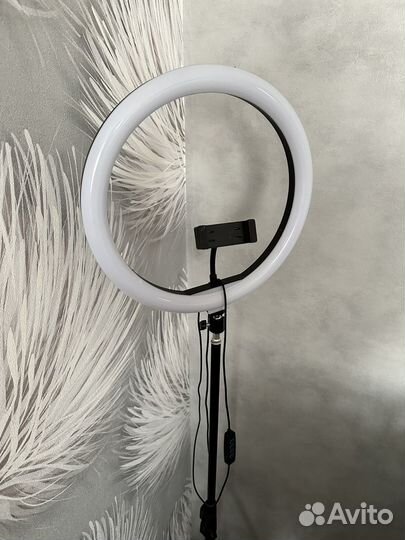 Кольцевая лампа со штативом