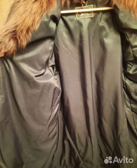 Шуба из нутрии с воротом из песца