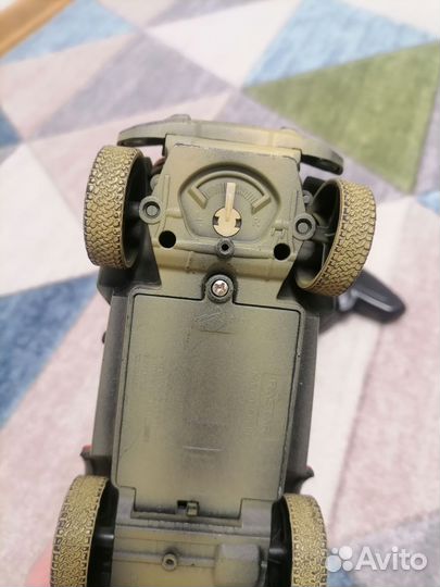 Детская машинка игрушка на пульте