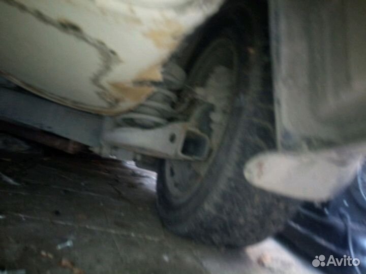 На киа церато 2 Супорт тормозной передний правый