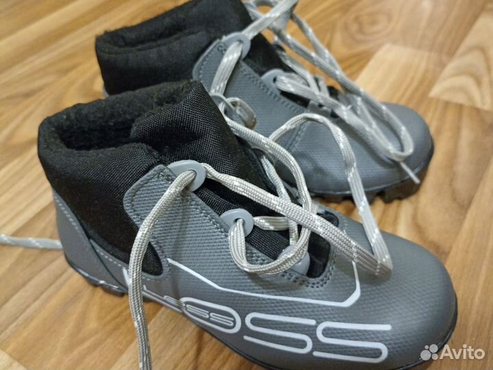 Лыжные ботинки 33 р-р