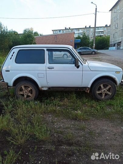 LADA 4x4 (Нива) 1.7 МТ, 2007, 90 400 км