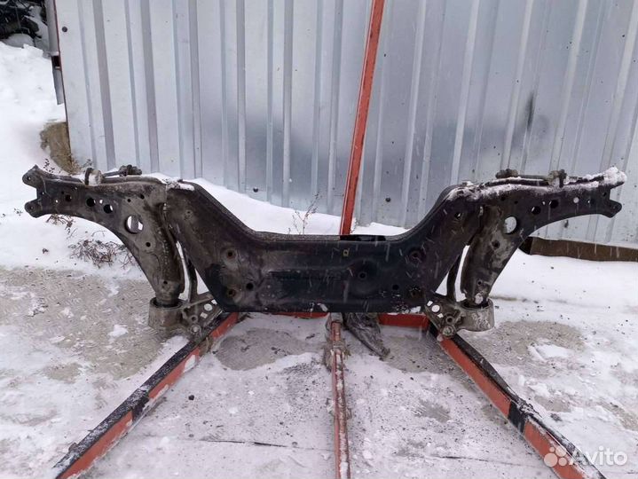 Передняя балка (подрамник) Volkswagen Polo 4 2005