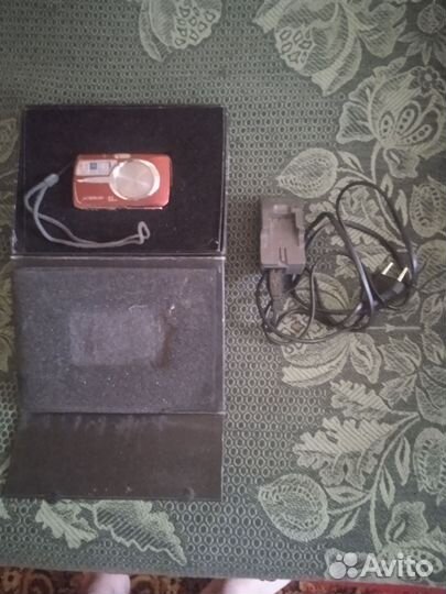 Компактный фотоаппарат olympus 600