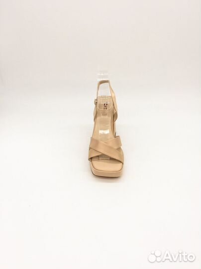 Босоножки женские