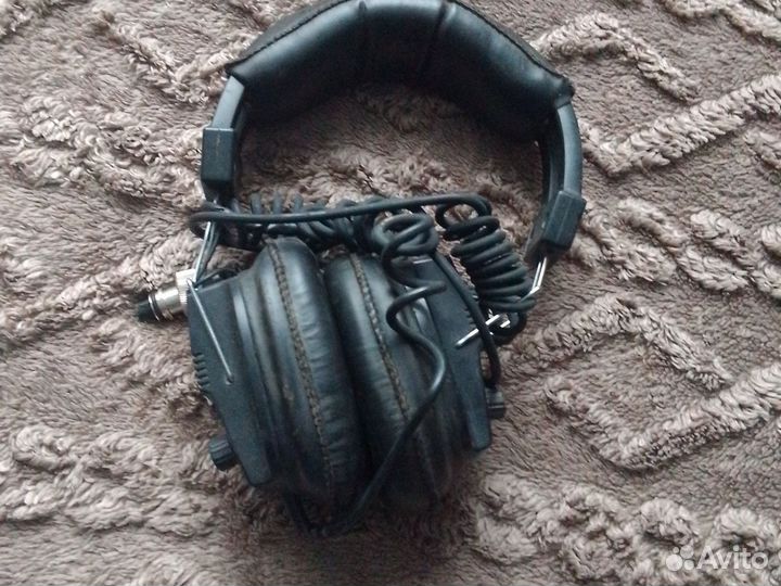 Проводные наушники на металлоискатель