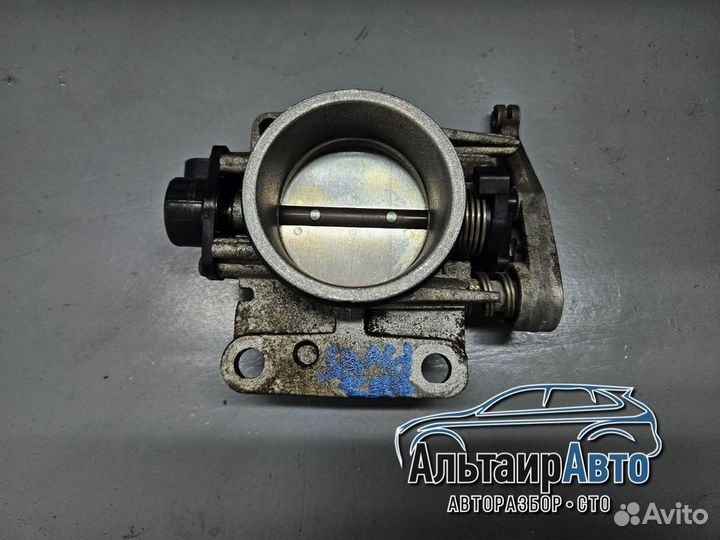 Дроссельная заслонка K4M Renault Logan Megane