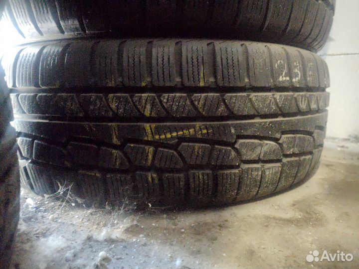 Nokian Tyres WR G2 235/60 R18