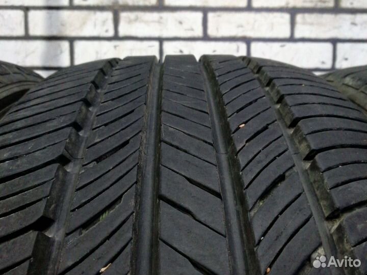 Kumho Crugen HP71 235/55 R19 101V