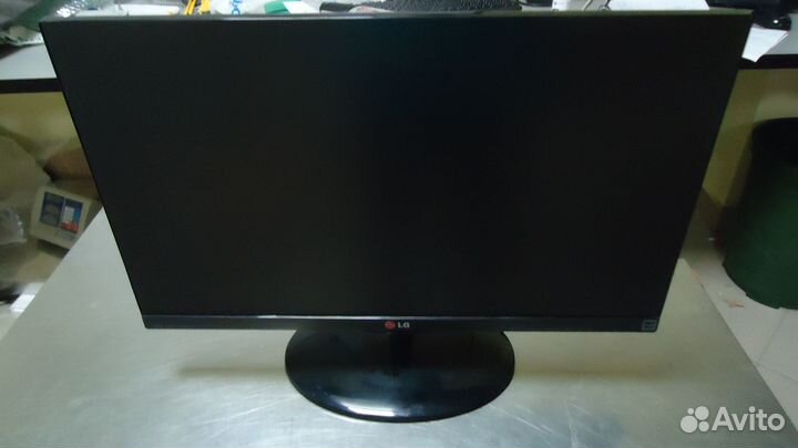 Монитор LG 23