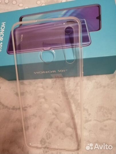 Чехол на телефон