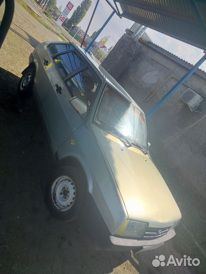 ВАЗ 2109 1.5 МТ, 2000, 200 000 км